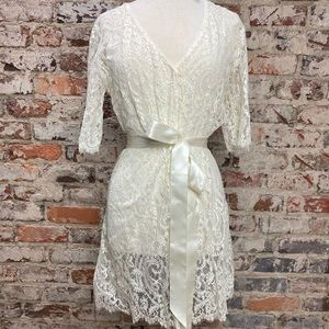 Bridal lace robe NWT